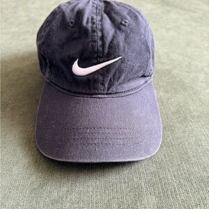 Nike black hat with White Logo